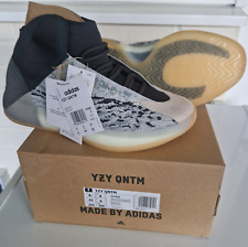 Yeezy Quantum Mens Trainers