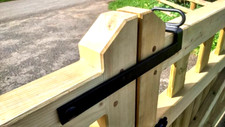 Throw over loop wooden gates