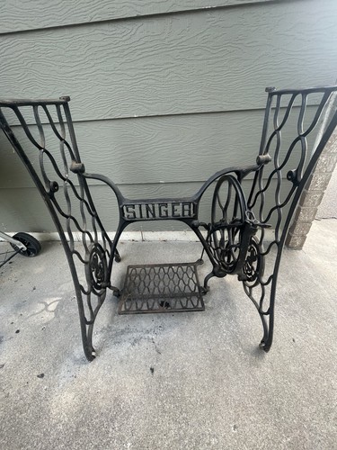 Vintage singer cast - cast, iron