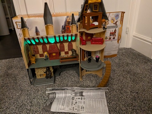 Harry potter hogwarts castle - harry,