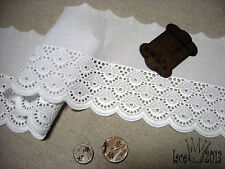 1Yds Broderie Anglaise Eyelet