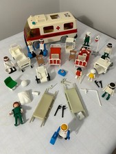 Play people ambulance and lots