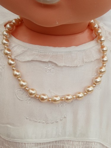 Doll necklace pearl beads - doll,