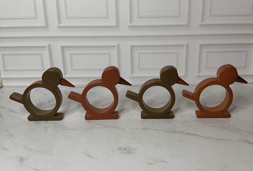 Vintage art deco bakelite bird - art,
