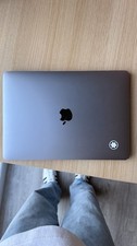 Apple MacBook Pro 13"  (16GB RAM, 512GB SSD, M1) - Space Grey