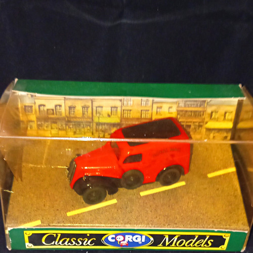 Corgi classic models royal - corgi,