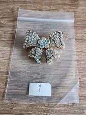 pretty Vintage BUTLER & WILSON bow brooch with Swarovski crystals 