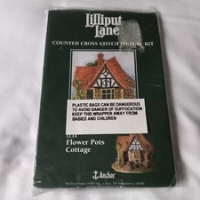 Lilliput Lane Anchor Cross