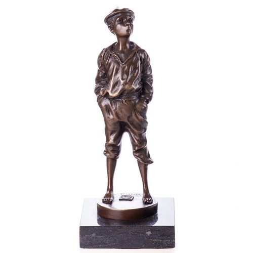 Bronze sculpture whistling - sculpture, boy