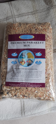 1kg johnson and jeff parakeet - jeff,