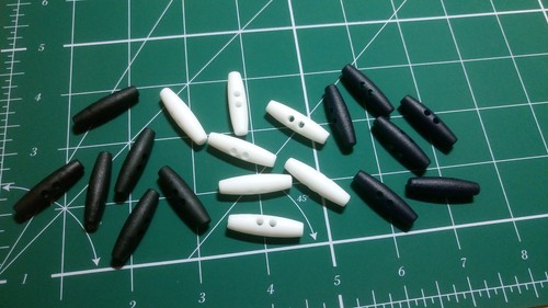29mm plastic toggle italian - -,
