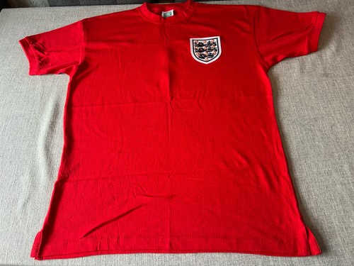 England 1970 away - no.6, moore