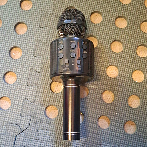 Handheld karaoke microphone - karaoke,