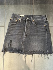 Levi’s Deconstructed Mini Denim Skirt Black Size 6-8 (25) Women’s Grab A Bargain