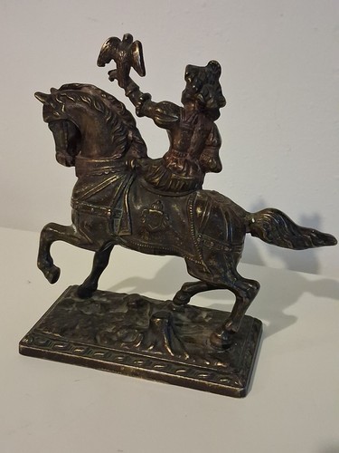 Vintage cast bronz falconer - cast,