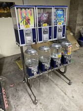 Genuine 7 Unit Beaver Coin Operated Vending Machine On Wheeled Stand with keys