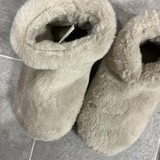 M & S Ladies Beige  Fluffy
