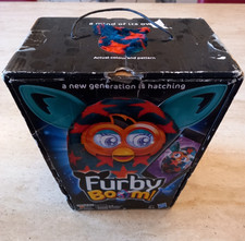 BOXED**HASBRO FURBY BOOM