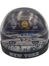 New York NYPD Snow Globe Police Department Collectable Souvenir Waterball