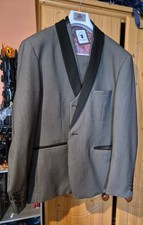 Marc Darcy London mans 3 piece
