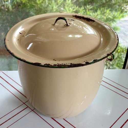 Vintage cream green enamel - cream,