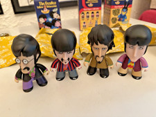 THE BEATLES OFFICIAL TITANS VINYL YELLOW SUBMARINE TOY FIGURES 4 IN SET AWESOME!