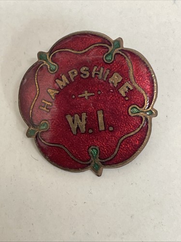 Vintage hampshire women - vintage, wi