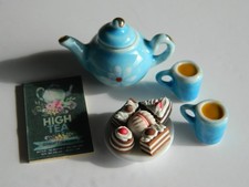 (C20)1/12th scale DOLLS HOUSE