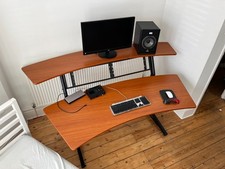 Quiklok Z-600 desk