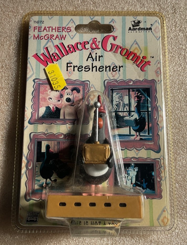 Wallace and gromit feathers - gromit,