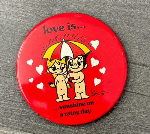 Vintage collectible pin button - vintage,