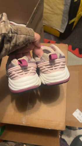 Avia pink gym shoes - avia,