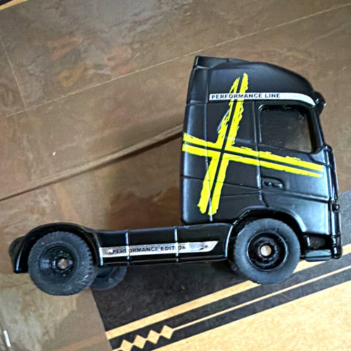 Siku volvo tractor - tractor, unit
