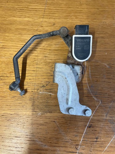 2013 volvo v40 xenon headlight - 2013,