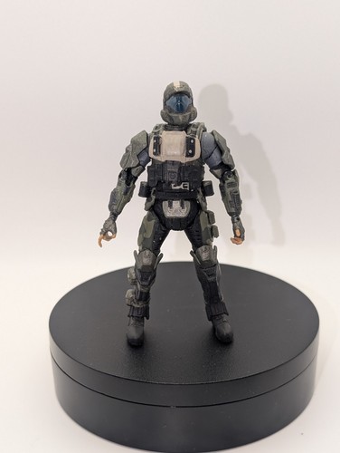 Mcfarlane toys rookie halo - halo, 3
