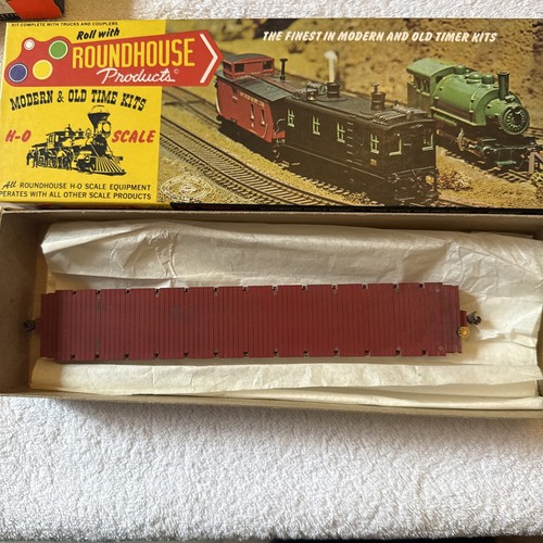Roundhouse flat car - flat,