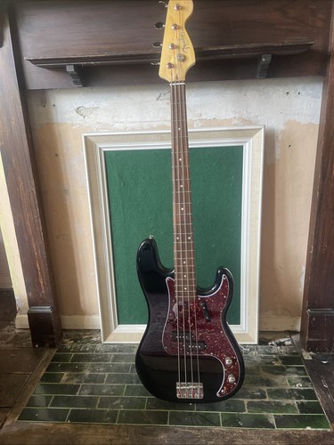 Squier precision bass 2005 - squier,