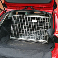 PET WORLD VOLVO | V60 Sloping
