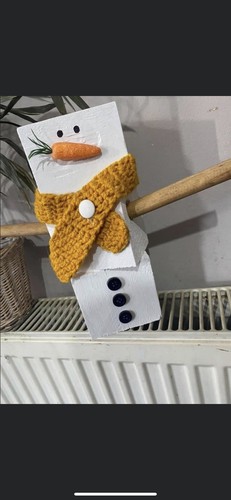 Wooden snowman indoor - wooden,