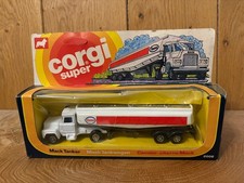 Corgi juniors 2006 - corgi, esso