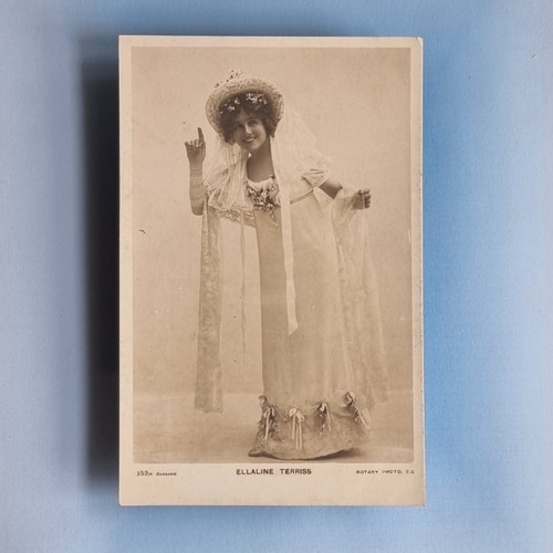 Edwardian actress postcard - edwardian,