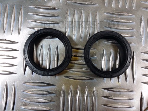 Pair fork oil seals - oil,