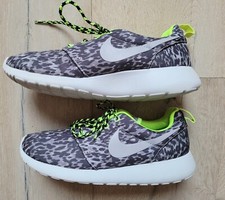 Unusual Nike Roshe Run womens trainers custom colour size 5 excellent condition