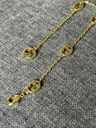Gucci bracelet logo - gucci,