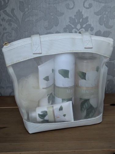 Magnolia floral collection - floral,