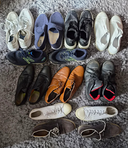 Mixed shoes trainers job - job, lot