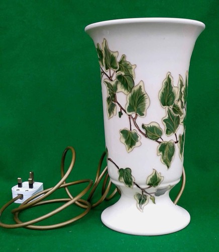 Moorcroft ivy leaf - 11”,