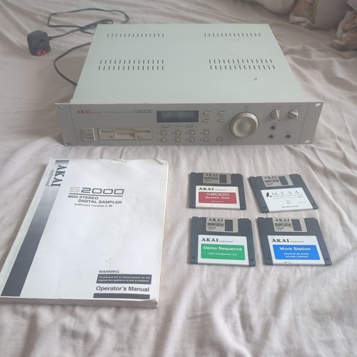 Akai s2000 midi stereo digital - s2000,