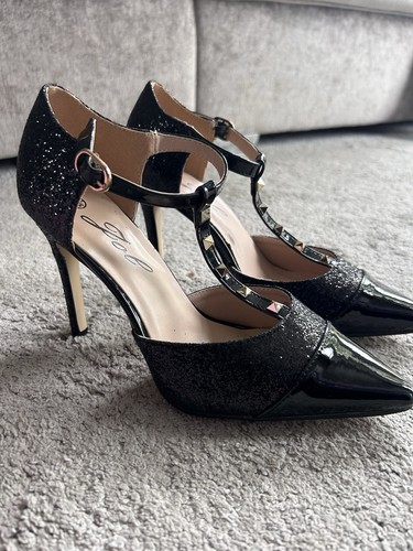 Black glitter studded pointy - black,