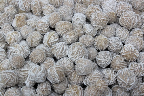 Natural rough stones - stones:, huge